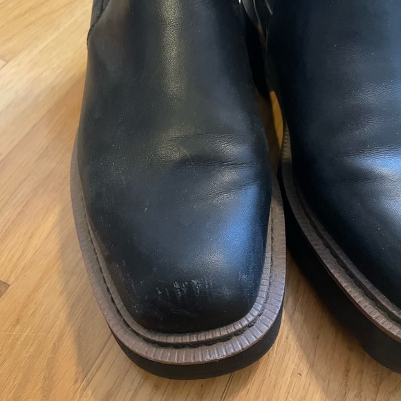 Sam Edelman Laguna Chelsea Boot - Picture 2 of 7